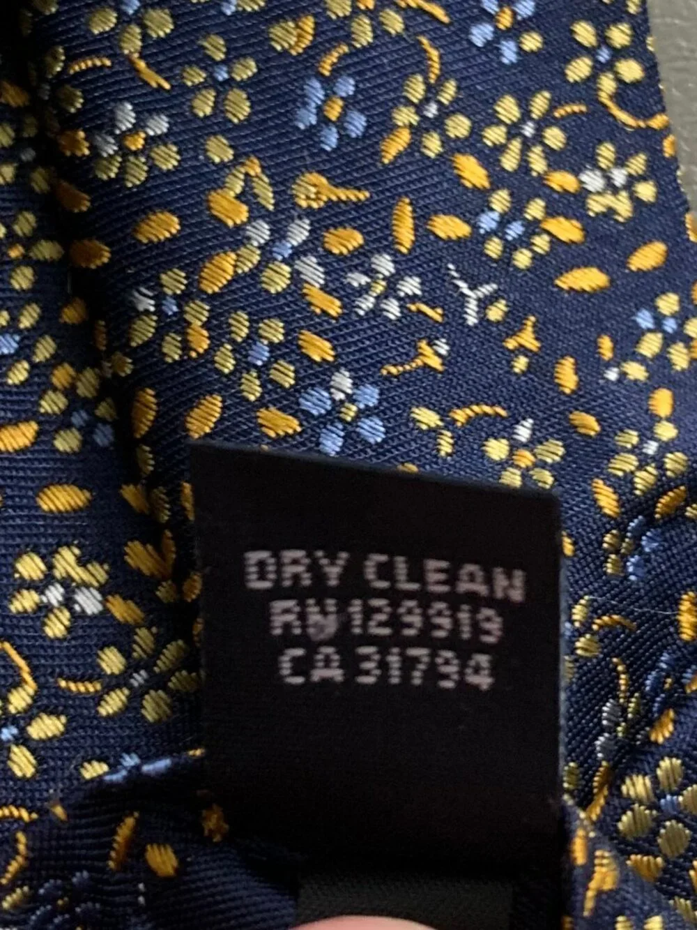 Tommy Hilfiger Men's 3'' Silk Blend Neck Tie, Blue Yellow Multi Botanical Floral